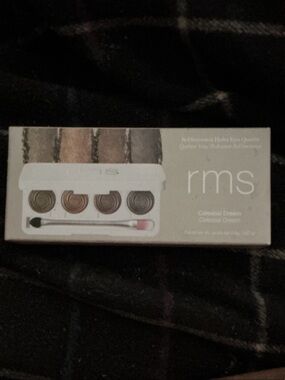 Smashbox Eyeshadow Palette - Black with Red Accent